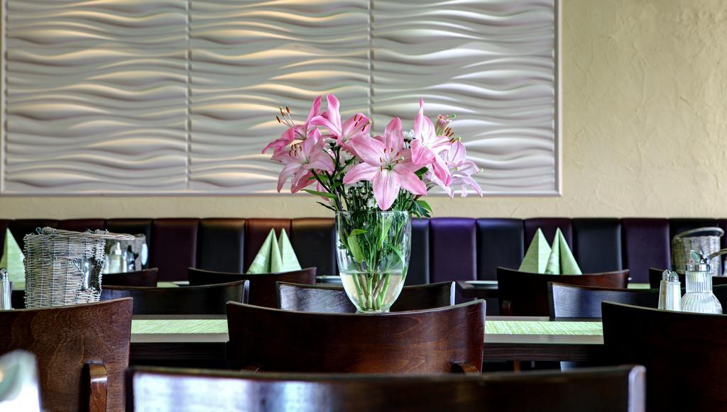 Hotel Restaurant Moselblick Wintrich Exterior foto